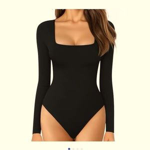 MANGOPOP Black Long Sleeve Square Neck Bodysuit